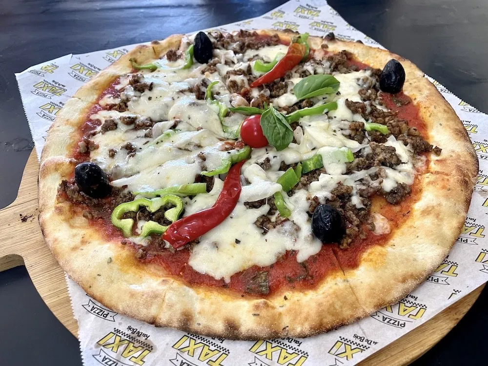 Tunisian Pizza