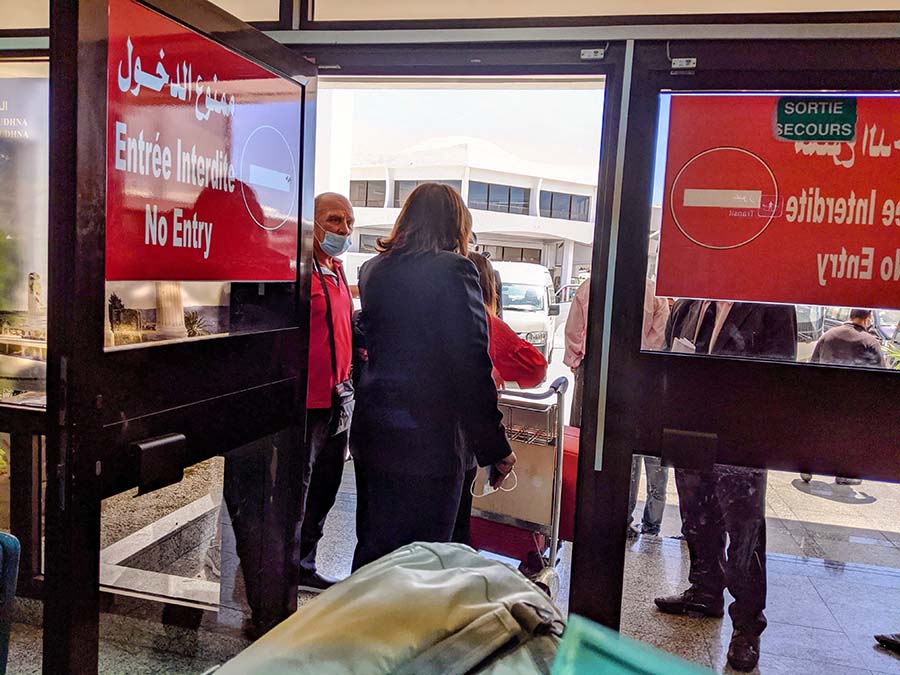 tunis airport bus transfer to hotel